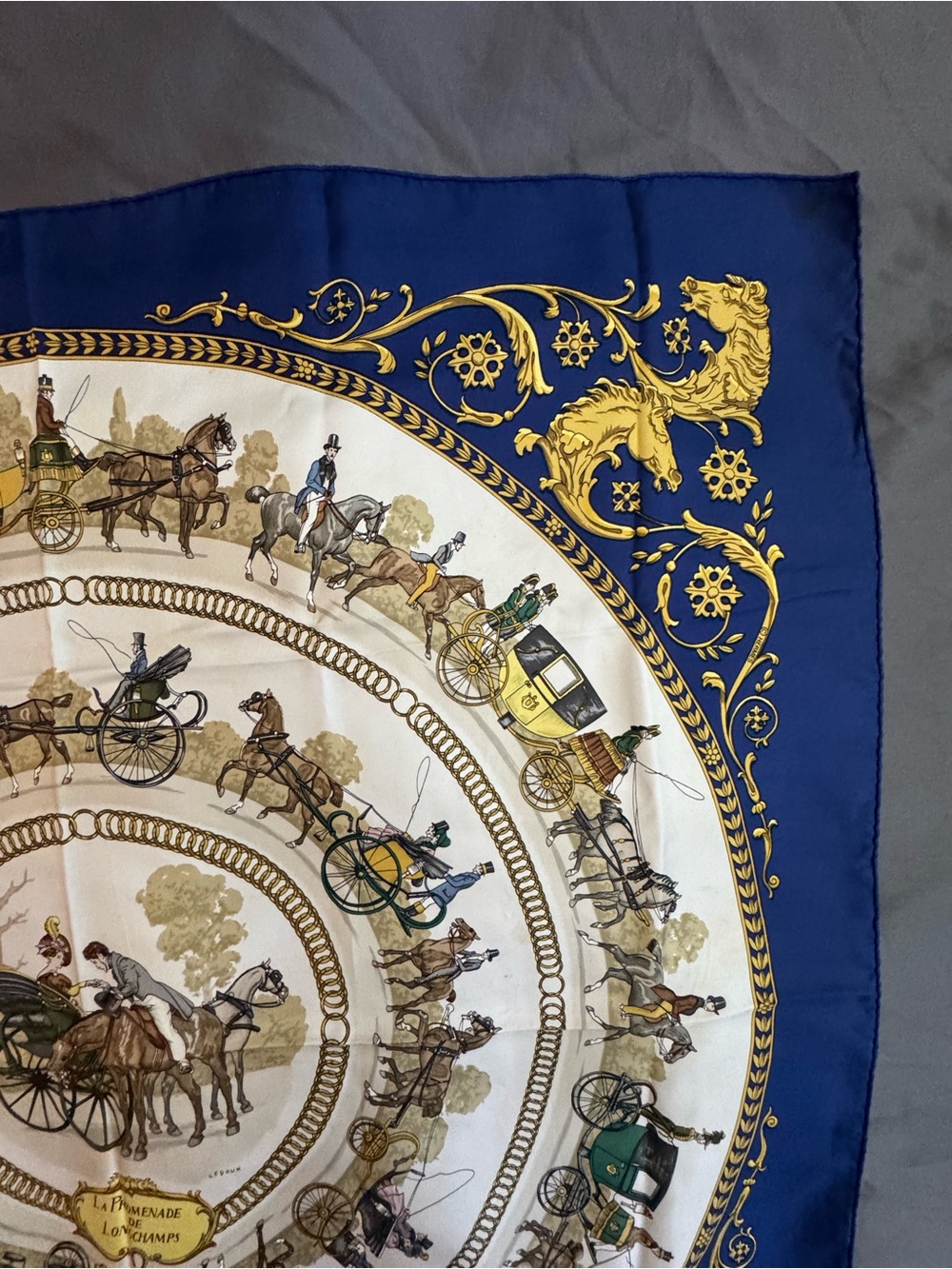 Hermes Silk Scarf 100% Authentic Horse Coach Circle 90cm “Longchamps” Print Blue - Picture 7 of 10